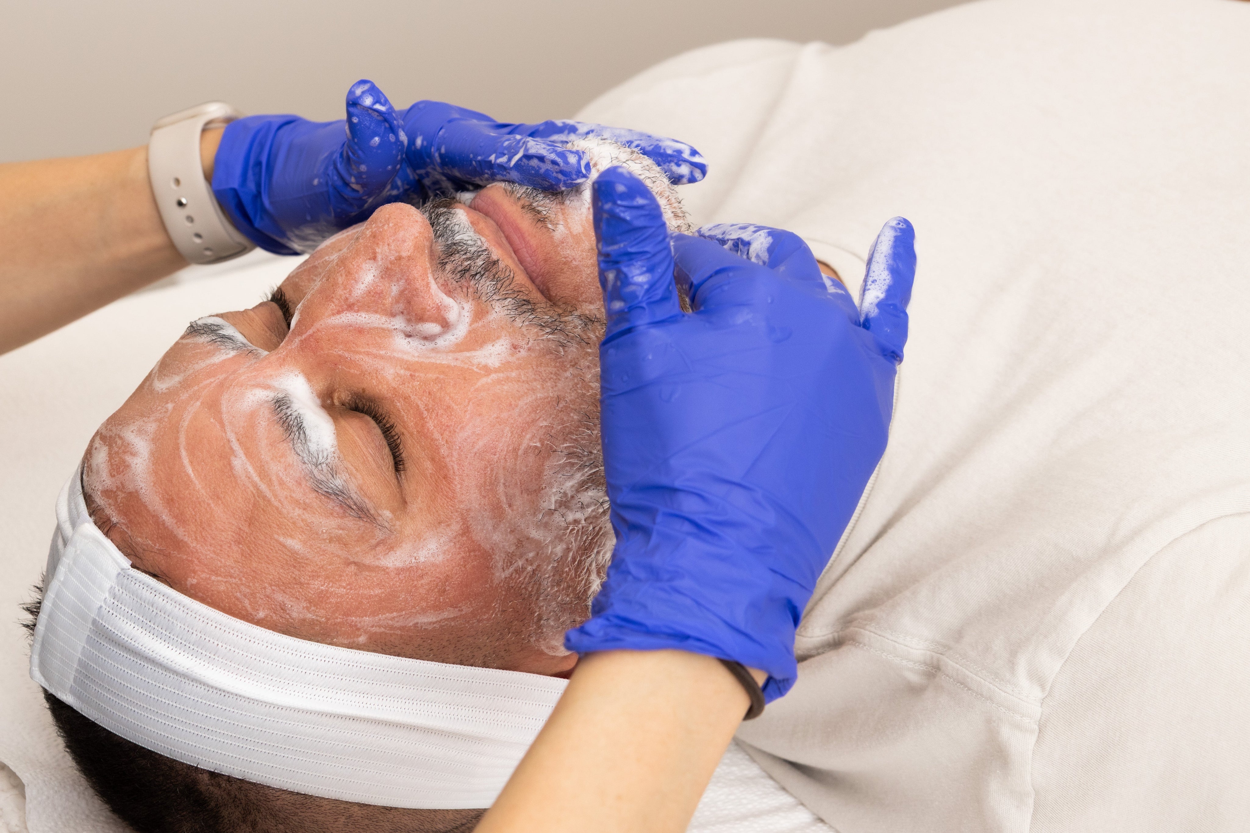 Winter-Proof Your Skin: Expert Tips to Combat Dryness and Dullness