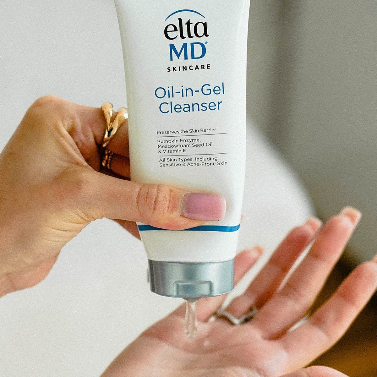 EltaMD-Oil-In Gel Cleanser 3.4oz-SpaDerma